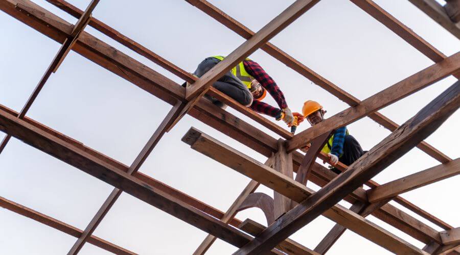 Professional gutter cleaning services in Sugarloaf, CA